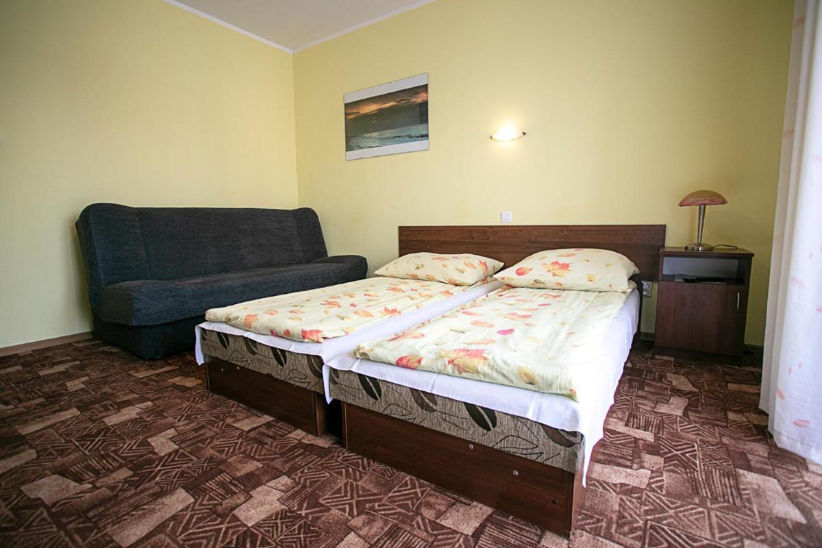 Fala Pokoje Goscinne Wladyslawowo Exterior foto